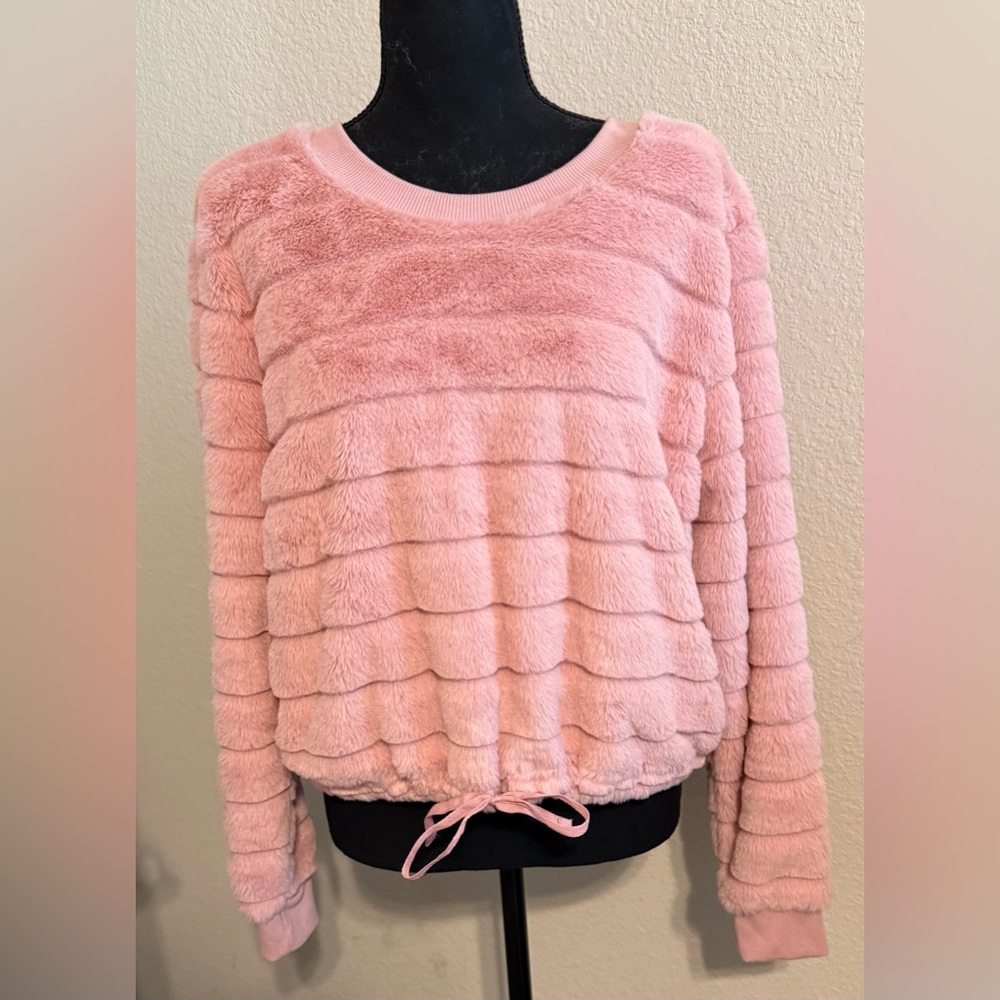 Almost Famous Women SZ XL Pink Faux Fur Long Sleeve Sweatshirt